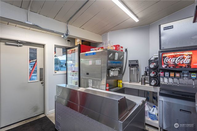 120 Rock Island Road, East Wenatchee, WA 98802