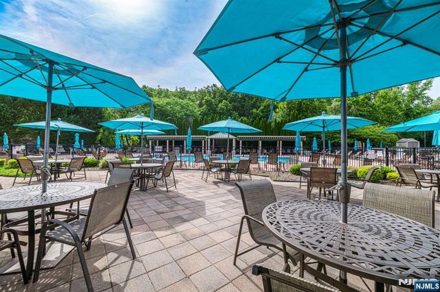 8421 Warrens Way 421, Wanaque, NJ 07465