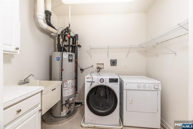 8421 Warrens Way 421, Wanaque, NJ 07465