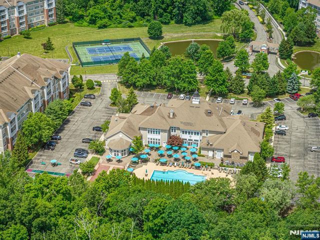 8421 Warrens Way 421, Wanaque, NJ 07465