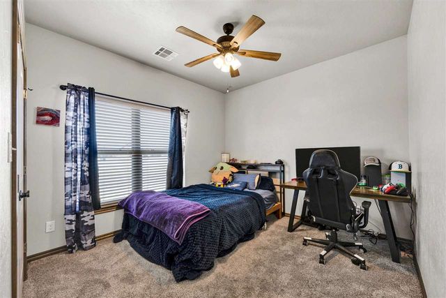 366 Mountain Ridge Dr, Lawton, OK 73507