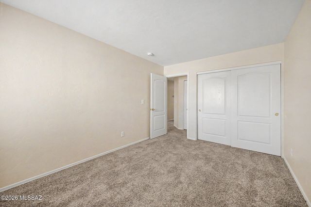 10136 E Axe Handle Court, Tucson, AZ 85748