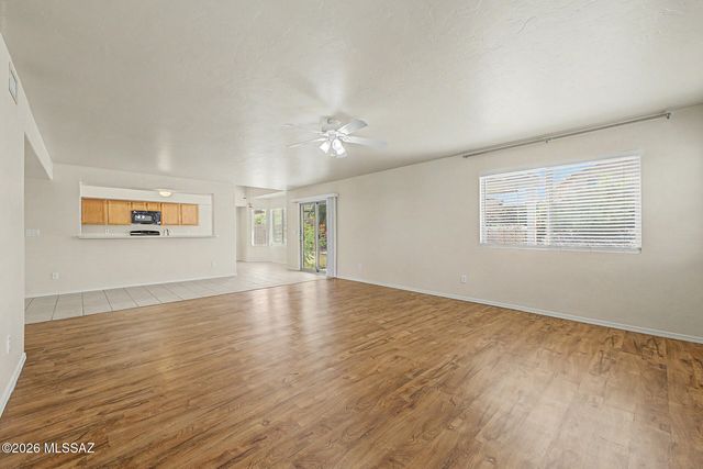 10136 E Axe Handle Court, Tucson, AZ 85748