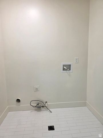 3566 E WASATCH HILLS LN, Salt Lake City, UT 84121