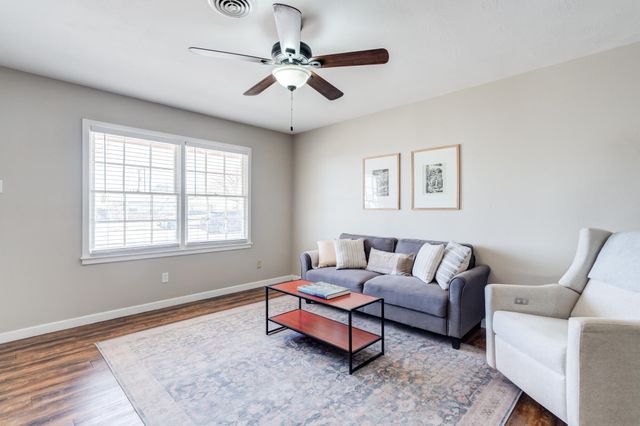 1912 69th Street, Lubbock, TX 79412