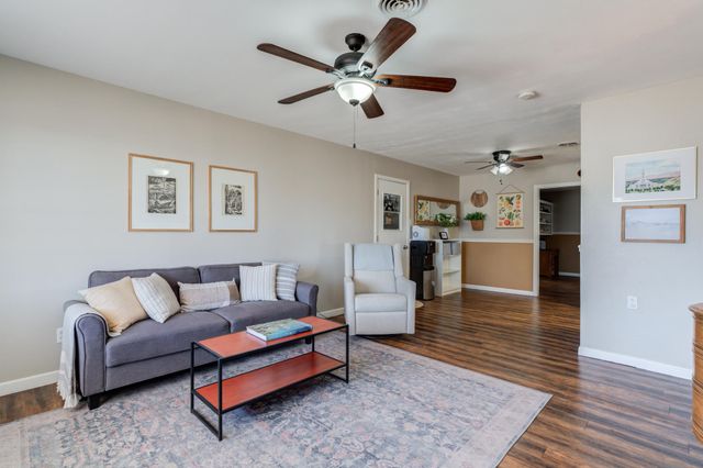 1912 69th Street, Lubbock, TX 79412