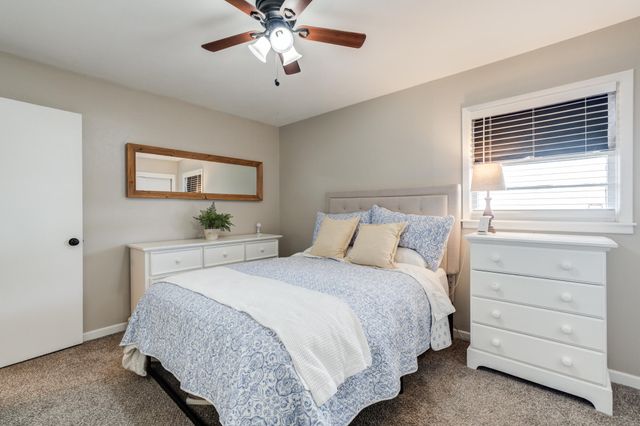 1912 69th Street, Lubbock, TX 79412