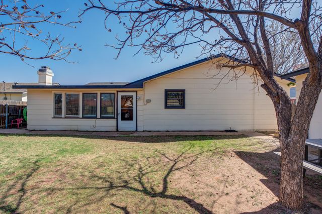 1912 69th Street, Lubbock, TX 79412