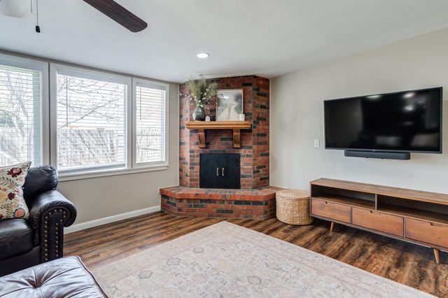 1912 69th Street, Lubbock, TX 79412