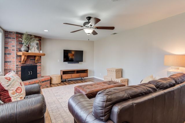 1912 69th Street, Lubbock, TX 79412