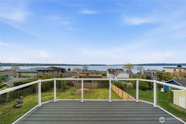 5006 Hyada Boulevard NE, Tacoma, WA 98422