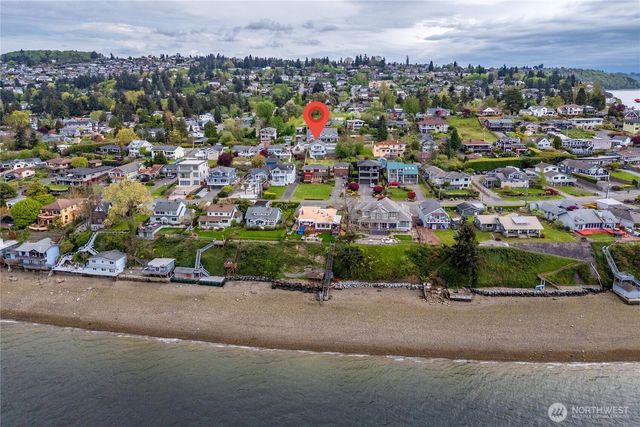 5006 Hyada Boulevard NE, Tacoma, WA 98422