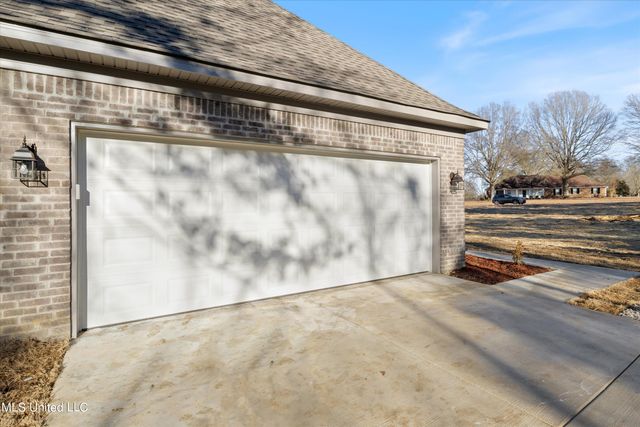 10117 Emerald Forest Drive, Hernando, MS 38632