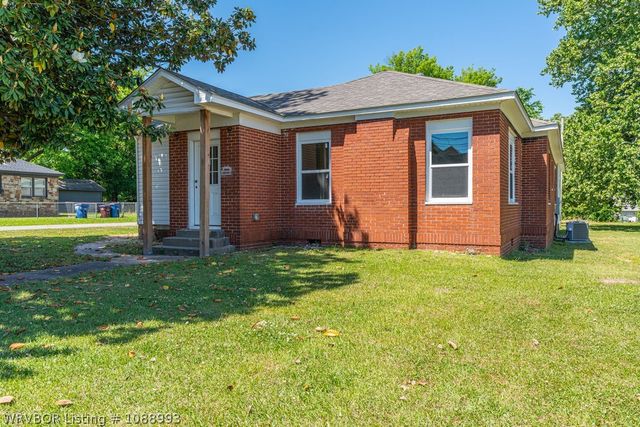 1328 S Bluff Avenue, Fort Smith, AR 72901