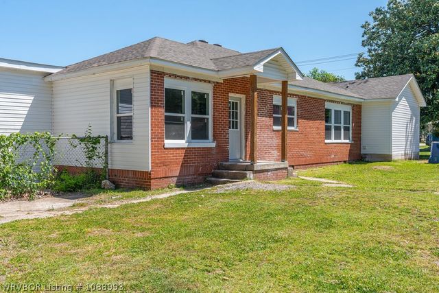 1328 S Bluff Avenue, Fort Smith, AR 72901