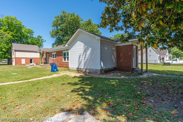 1328 S Bluff Avenue, Fort Smith, AR 72901