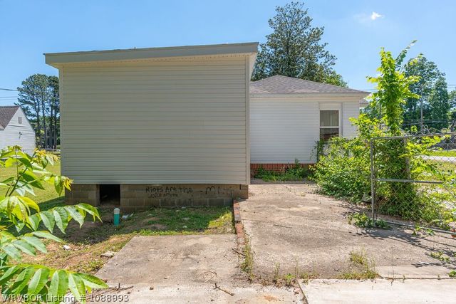 1328 S Bluff Avenue, Fort Smith, AR 72901