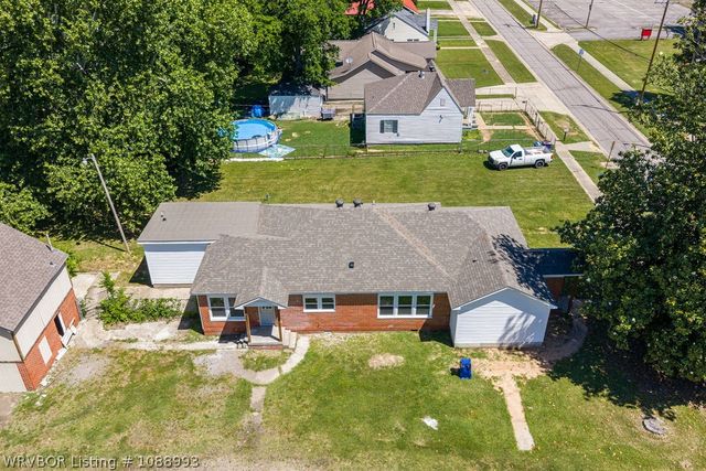 1328 S Bluff Avenue, Fort Smith, AR 72901