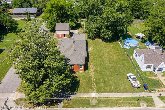 1328 S Bluff Avenue, Fort Smith, AR 72901
