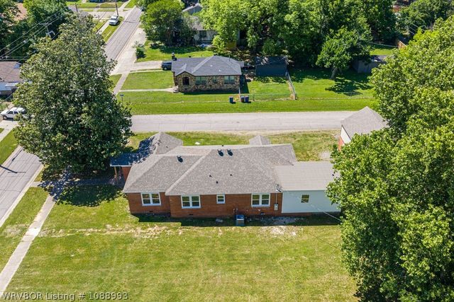 1328 S Bluff Avenue, Fort Smith, AR 72901
