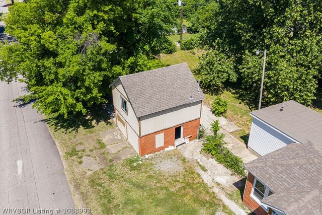 1328 S Bluff Avenue, Fort Smith, AR 72901