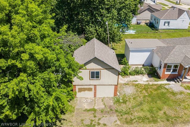1328 S Bluff Avenue, Fort Smith, AR 72901