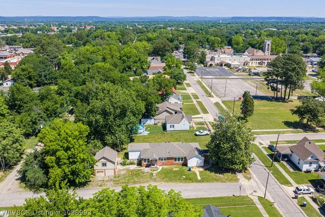 1328 S Bluff Avenue, Fort Smith, AR 72901