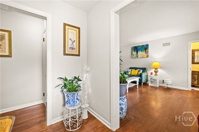 202 E 64th Street, Savannah, GA 31405