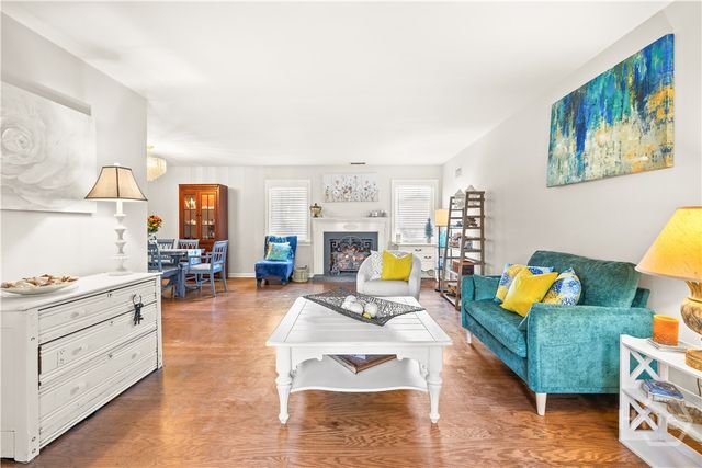 202 E 64th Street, Savannah, GA 31405