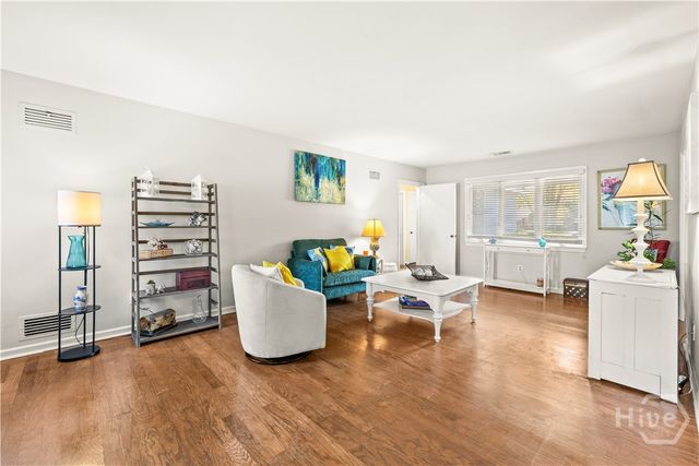 202 E 64th Street, Savannah, GA 31405