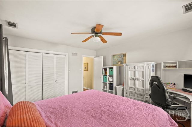 202 E 64th Street, Savannah, GA 31405