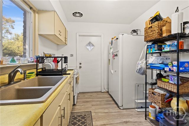 202 E 64th Street, Savannah, GA 31405