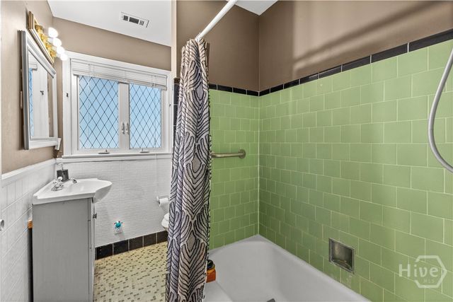 202 E 64th Street, Savannah, GA 31405