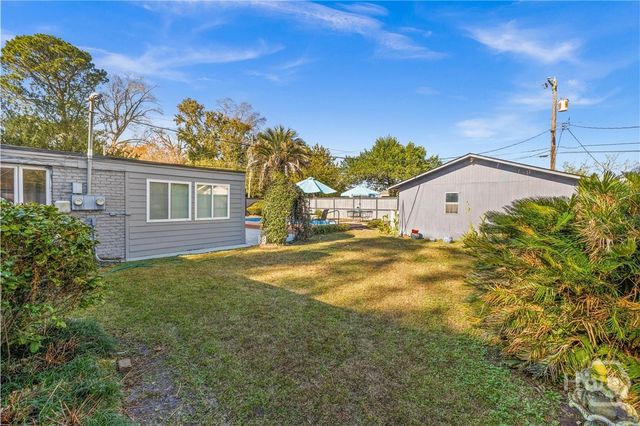 202 E 64th Street, Savannah, GA 31405