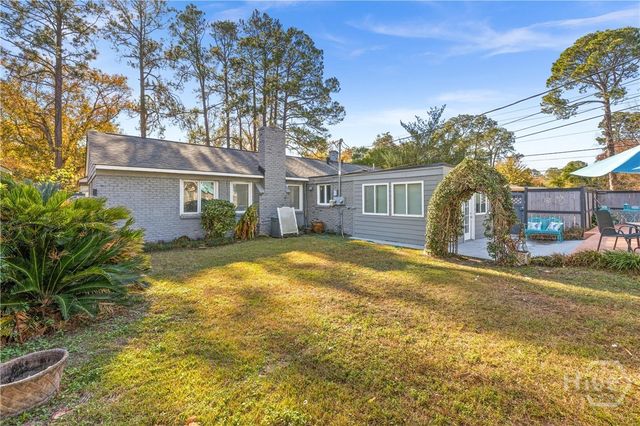 202 E 64th Street, Savannah, GA 31405