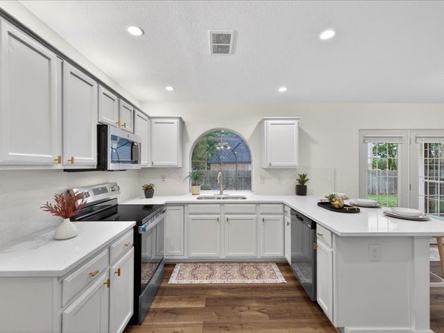 5512 Turtle River Court, Fort Worth, TX 76137