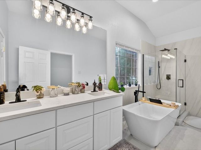 5512 Turtle River Court, Fort Worth, TX 76137