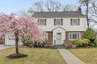 116 Winslow Road, Newton, MA 02468