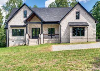 10015 Charleston Dr, Lyles, TN 37098