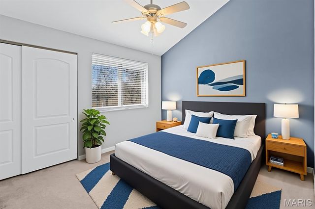 1042 Humber Circle, St Louis, MO 63129