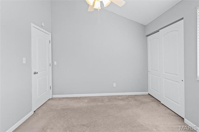 1042 Humber Circle, St Louis, MO 63129