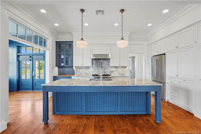 1202 Saint Bridget Lane, Lake Charles, LA 70601