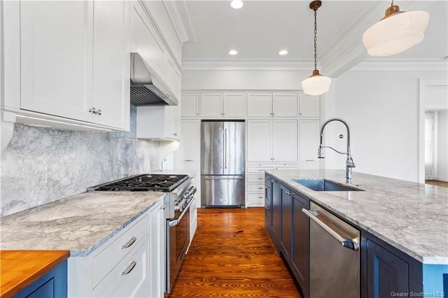 1202 Saint Bridget Lane, Lake Charles, LA 70601