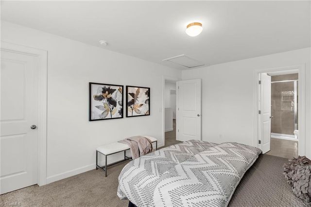 122 Royal Kings Court 1030, Winston-salem, NC 27127