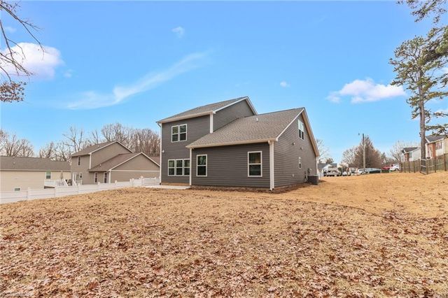 122 Royal Kings Court 1030, Winston-salem, NC 27127