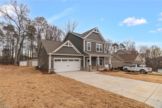 122 Royal Kings Court 1030, Winston-salem, NC 27127