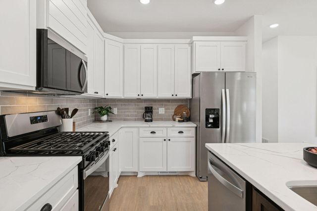 802 Dutton Drive, Ellendale, MN 56026