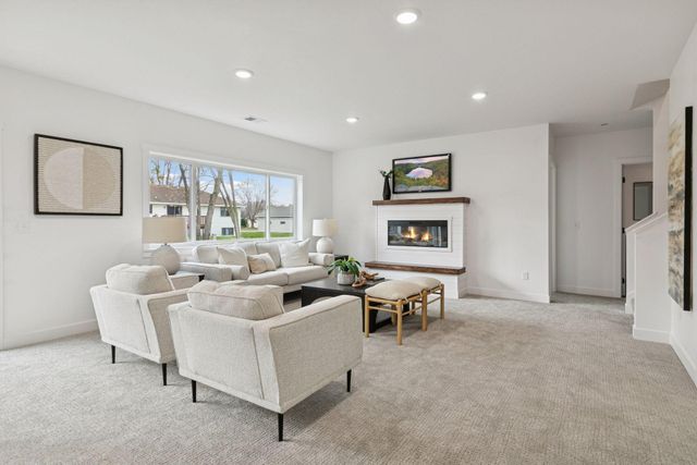 802 Dutton Drive, Ellendale, MN 56026