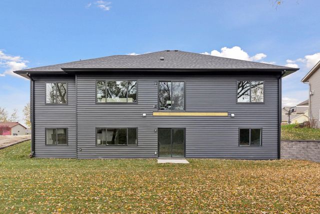 802 Dutton Drive, Ellendale, MN 56026