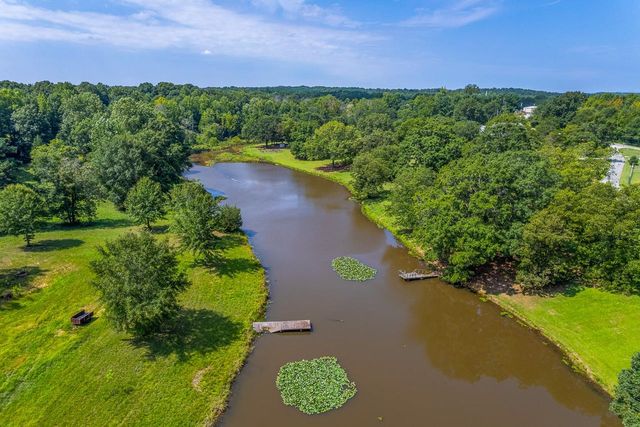 120 Rainey Mill Road, Campobello, SC 29322